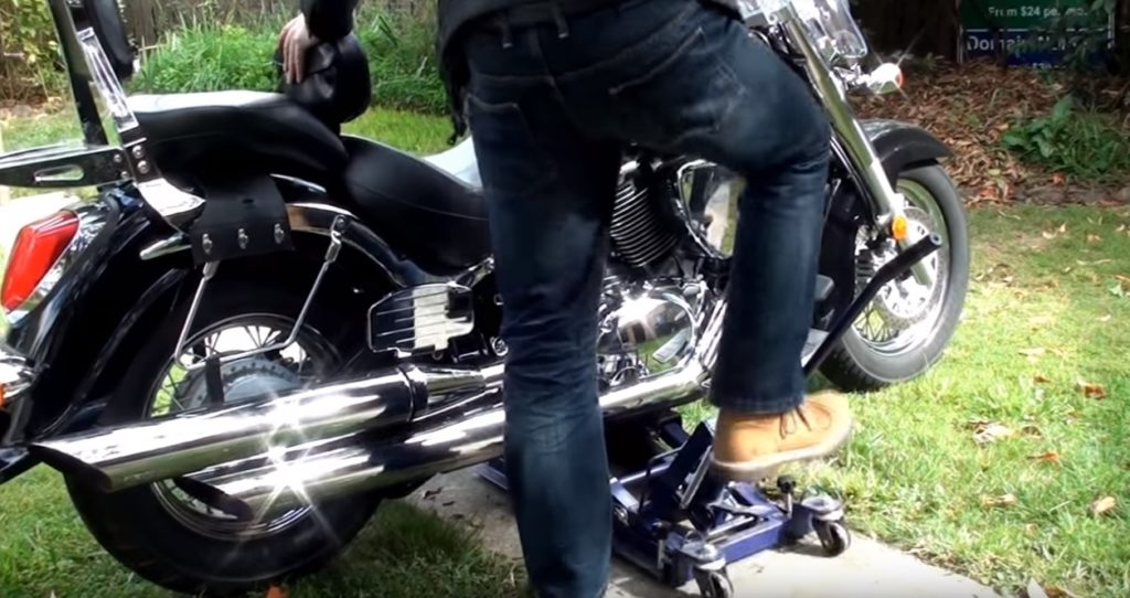 how to jack up a motorcycle